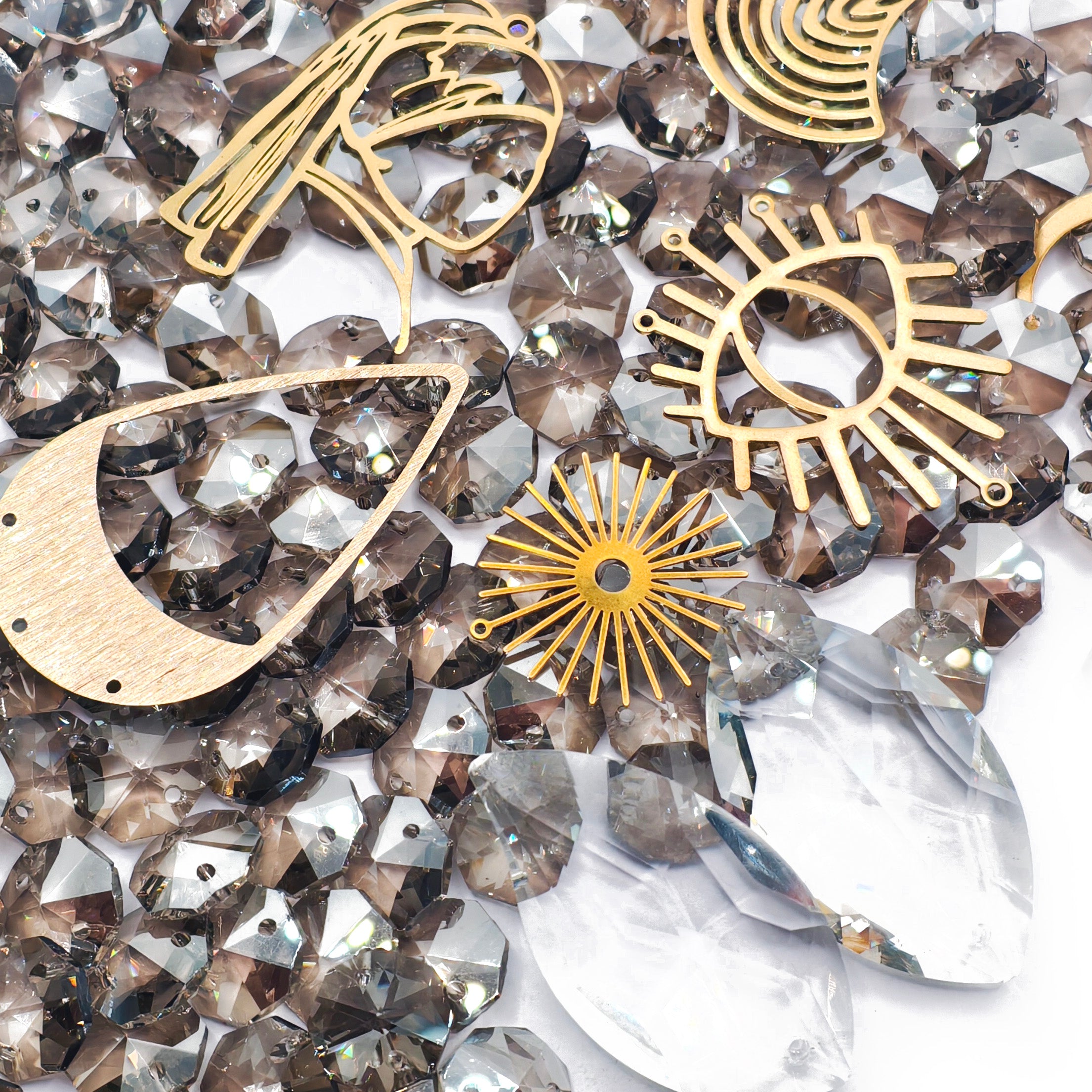 L1696]Suncatcher Ash