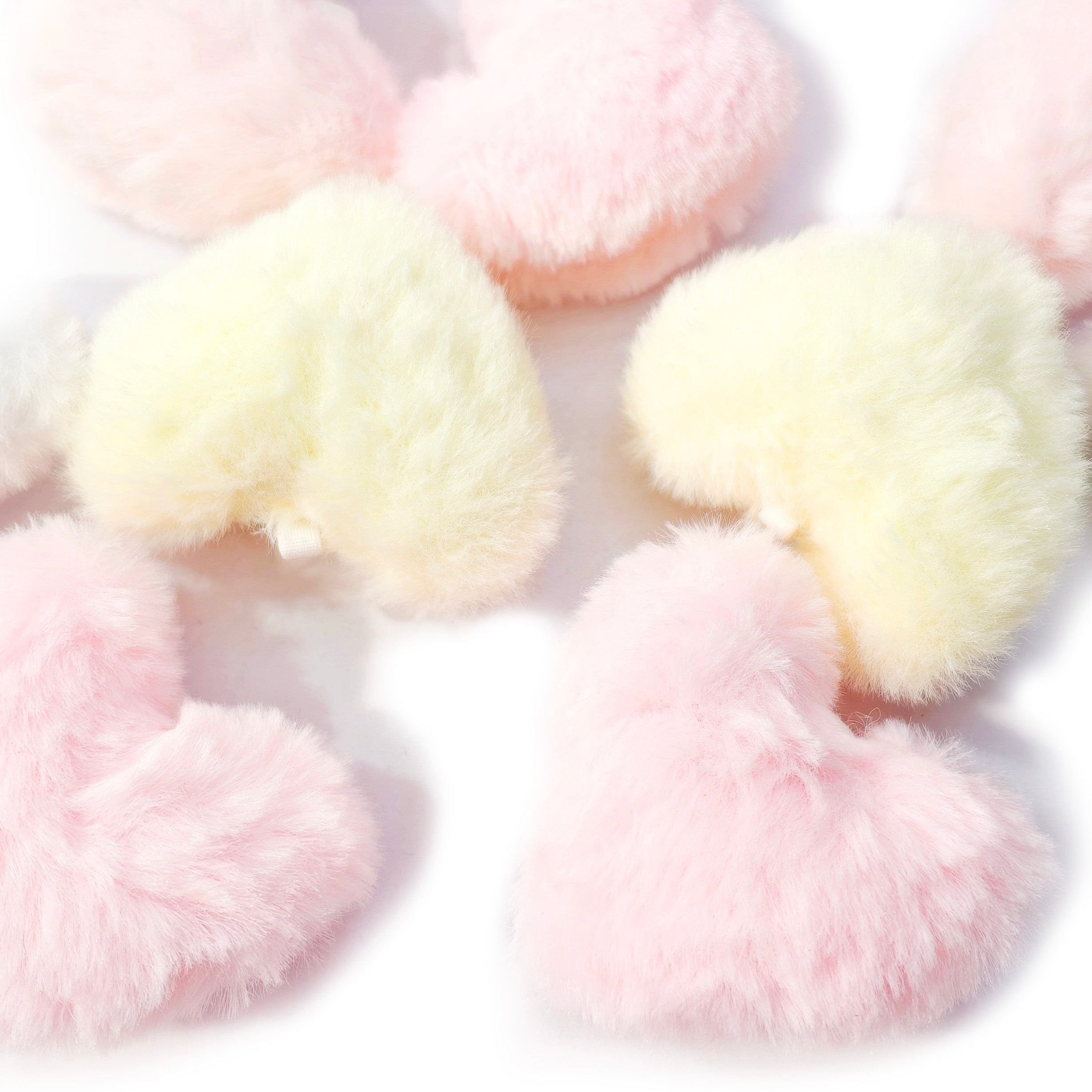 L1544]Heart Puff Macaron
