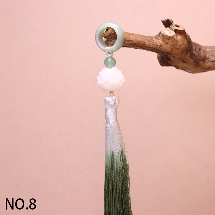 L159]Bodhi Tassel